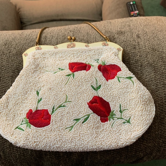 Handbags - Vintage purse